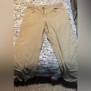 Men’s Carhartt Pants